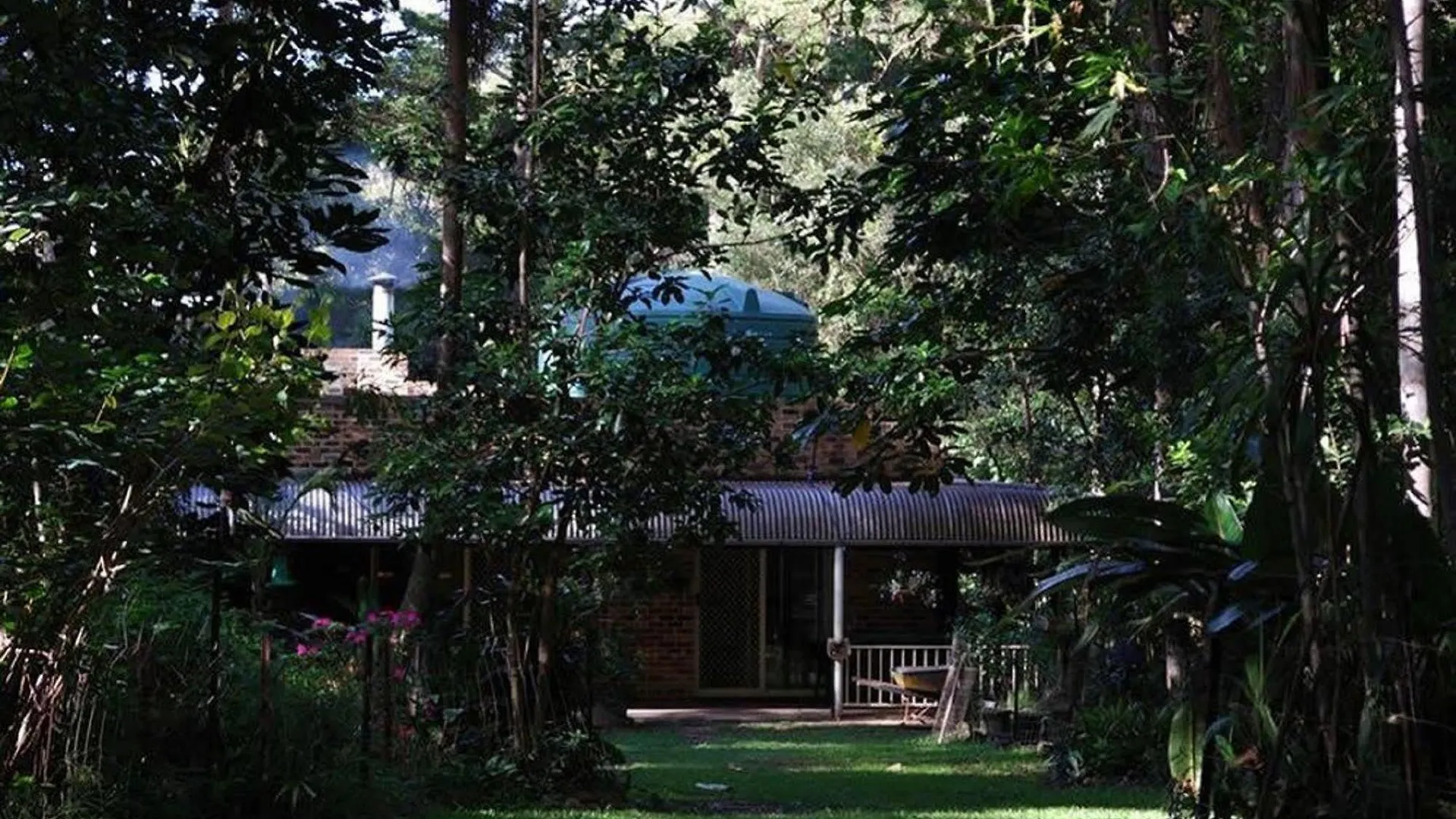 *** Bed & Breakfast Rumbalara Bed And Breakfast Gold Coast Australia